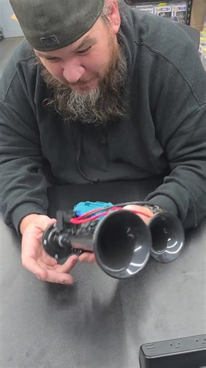 🔈Command attention wherever you go with this professional-grade 12V air horn kit. 🚍Featuring a dual-trumpet design and robust air compressor, it delivers a crisp, far-reaching 130DB warning signal—perfect for road safety, marine use, or even home security. | Uprightas.FF