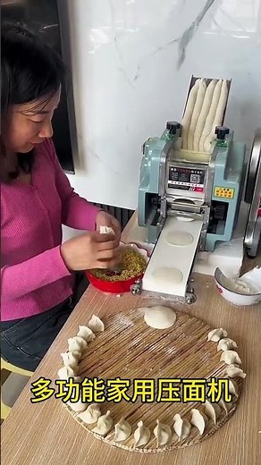 From Dough to Delicious: Pasta Machine Magic🔥✨"