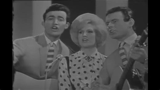 The Springfields – Island Of Dreams...🎧 Watch full this song: https://topgoldenoldies.dohimusic96.com/the-springfields-island-of-dreams/?utm_source=facebook&utm_medium=hreel&utm_campaign=topgoldenoldies | Top Golden Oldies