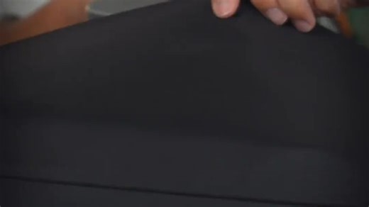 闪迪ELE帮你轻松出行，高效办公 出门外拍携带设备太麻烦闪迪ELE 移动固态硬盘来救场 办公超高效!支持 USB3.0，搭配 Type-C 适配器，