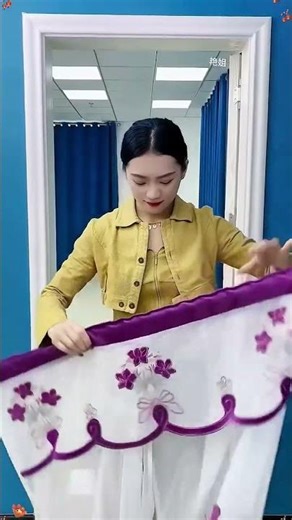 This beautiful double-layered lace lily curtain features adhesive backing, is perfect for summer use