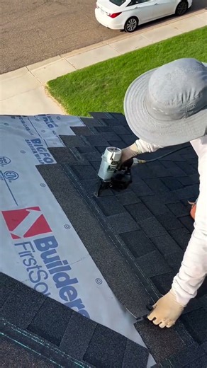 Installing valley metal the right way #roofing #roofinginnovation #construction #roof