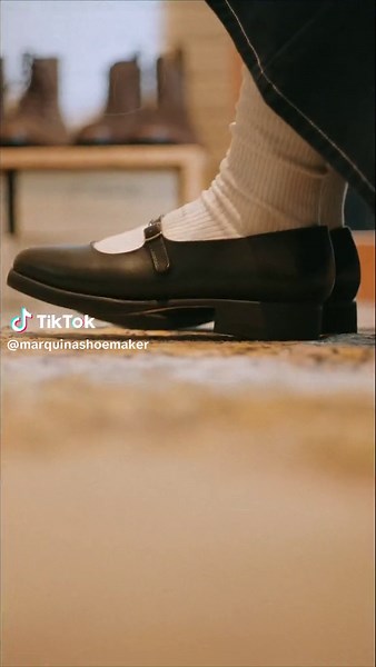 Mary Jane Flat. Available in Black, Tan, Chestnut Brow and Oxblood. Go grab a pair. #marquinashoemaker #maryjane #foryou #handcrafted