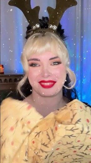 🎄What’s waiting inside this alluring gift box from Agent Provocateur for Valis Volkova to review?🎄