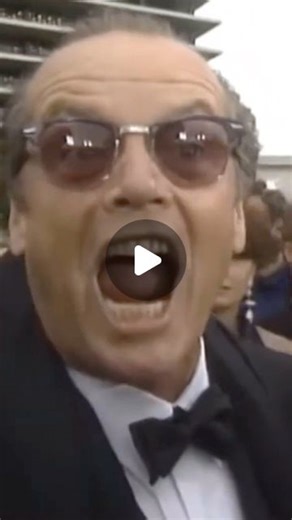 cineatomy on Instagram: "Oscars red carpet in 1990 🍿 Driving Miss Daisy starring Morgan Freeman won Best Picture, beating out Dead Poets Society? #oscars #redcarpet #nostalgia #90svintage #90sfashion #cinema #cinephile #juliaroberts #tomhanks #movies #moviescenes"