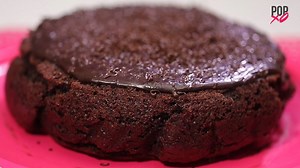 How to make the best eggless chocolate cake!