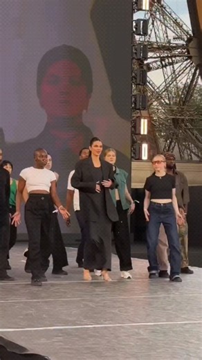 Struggler | "From Paris to the runway throne — Kendall Jenner proves that elegance has many faces... ✨👠" 🔹 At the L’Oréal Paris 2023 show, Kendall... | Instagram