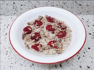 Barley Porridge With Sesame Seeds