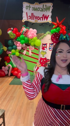 🎄🎅🏻✨💕CHRISTMAS POP-UP💕✨🎅🏻🎄 Esta Navidad, apoya local! 😍🎁 Conoce nuestra gran variedad de vendedores locales y disfruta de nuestros invitados especiales y actividades gratis! 🤩 🎉JUEVES Dic.18🎉 • Build a Snowman ☃️ 3-4pm • Sonic ⚡️5-6 @partyshowlaredo 🎉VIERNES Dic. 19🎉 • Carta a Santa 🎅🏻 & pinta-esferas 🎨 3-4 • Fotos con Reindeer 🦌 5-6 @partyshowlaredo • Banda de Jazz de Elias Herrera MS 🎵6pm @eliasherreramiddleschool 🎉SÁBADO Dic. 20🎉 • Mickey & Minnie 🎊🥳3:30 - 4:30 @partys