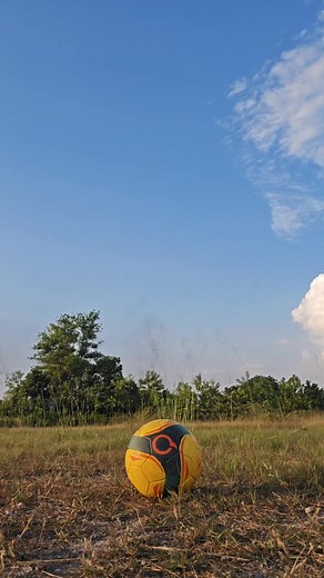 13K views · 9.7K reactions | Semangat #dance #tabolabale #tabolabaledance #dancecover #anseljogetviral #ansel_sadbuttrue #kabupatenlandak #kalimantan | Anselmus Lauri | Facebook