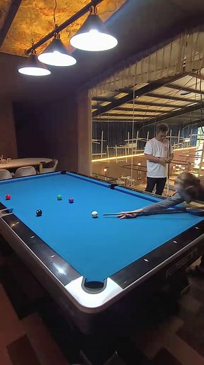 Fast 8-Ball Pool Clearance in 8.5 Seconds