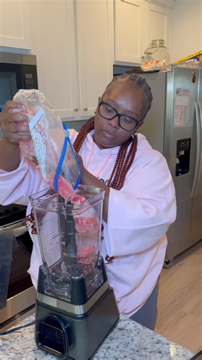 46K views · 550 reactions | Strawberries and Watermelon is the perfect smoothie mix #smoothie #recipe | Splashbarxpress | Facebook