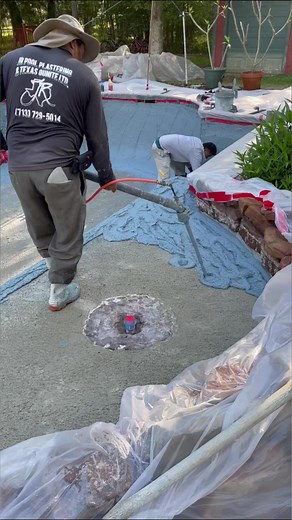 We had the opportunity to replaster this swimming pool for one of our awesome clients! 🔥The plaster we applied is the Signature Cadet Blue by Wet Edge Technologies. Make sure to FOLLOW us if you need your pool renovated! #poolrenovation #poolremodel #poolplaster #poolsofinstagram #poolcontractors #pools #pooltime #backyardpool | JR Pool Plastering&Tx Gunite