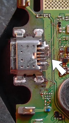 How to Perfectly Change a Charge Port | London