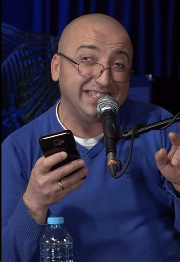 ასრულებს ბატონი ვალერი ,ცინკვესი ქალბატონებს რომლებიც მამაკაცს ვიზუალით აფასებენ 😎😉😊 სრული ეპიზოდი #ცინკვესები🤡 #youtube @AmbassadoriBat @MKL Shipping @FOGGY_SNUSSY