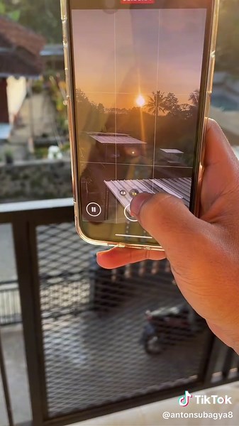 Tetep ip 12 pro di era gempuran ip bercinematic😭#iphone #cinematic #fyp #fy #4upage