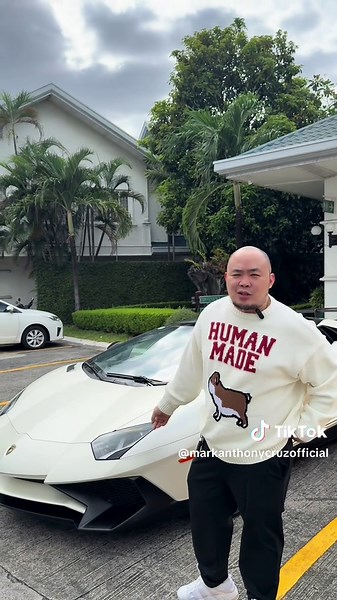 Bili Na Po Kayo ng Roadster: Luxury Cars in Manila