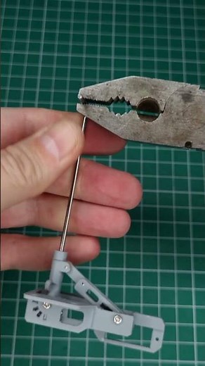 F4U Corsair RC plane retracts