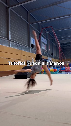 LAURA GAMELL on Instagram: "Tutorial Rueda sin Manos💫 Aquí tienes algunos ejercicios/educativos para sacarte la Rueda sin Manos‼️ comenta que otro tutorial te gustaría ver👀🫵🏼 #ruedasinmanos #ruedadecarrosinmanos #medialunasinmanos #aerial #vueltadecarrosinmanos #tutorial #tips #progresion #educativo #gym #gymnastics #gimnasia #howtodoaerial"