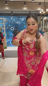 513K views · 1K reactions | Best choreography for lohri celebration 殺殺 Outfit - @label_amrita #lohricelebration | Gkmarwah | Facebook