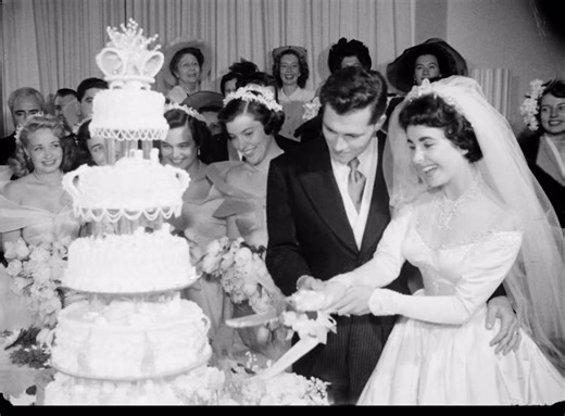 Elizabeth Taylor's 1950 Wedding: A Hollywood Fairy Tale
