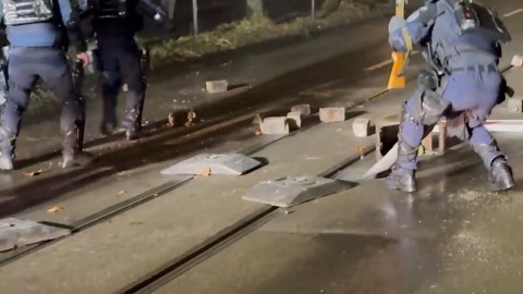 Zürich Krawalle WEF: Zürich Krawalle WEF Polizei Schäden Feuer