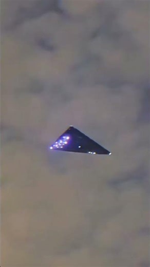 Mysterious Triangular UFO Blinking in the Night Sky | Real UFO Sighting