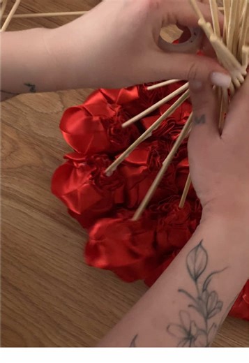 Mastering the Spiral Technique to Twist a Rose