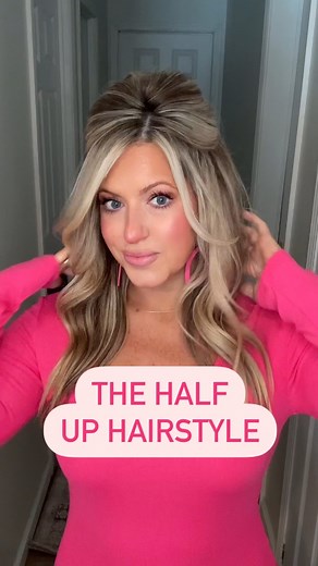 I know this may seem simple, but l often get asked how I do this half up hairstyle! I do suggest creating some volume at the roots, either by a little tease or by using a tool like the Voloom! Personally, a tiny claw clip works best, that way you don't have to mess with a hair tie, and uneven bumps! Plus, with the clip you can push the hair up for a little bit more volume and easily readjust!let me know if this was helpful and follow along for more simple hair tips! | Rachel Bowling