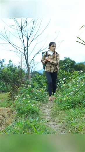 Single Mom Transforms Her Life on the Farm
