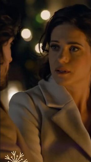 Holiday Crashers (2024) Lovely Romantic Hallmark Trailer