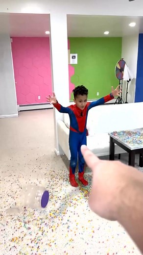 🤣 SPILLED ORBEEZ PRANK ON MY BROTHER 🤣 #reel | Naz