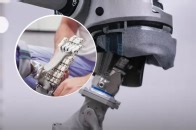 无电机、无芯片！这只假肢脚，却更像“真脚”！ 这是意大利理工学院发布的一款仿生假肢脚，名字叫 SoftFoot Pro，这只假肢脚，没有电机，却更像“真脚”，不是靠电子控制，而是靠结构本身_腾讯新闻