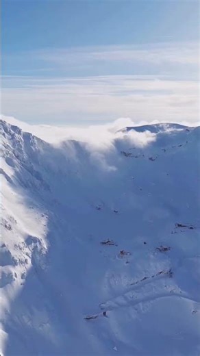 Transfăgărășan in Full Winter Mode ❄️ Snow-Buried Road + Frozen Bâlea Lake #shorts #snow #romania