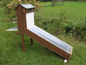 8 DIY Or Homemade Solar Food Dehydrator You Can Build Easily - The Self-Sufficient Living