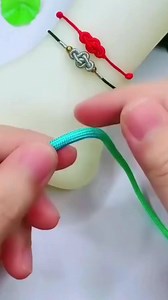 El mejor truco para hacer una tobillera sencilla y hermosa fácil y rápido 🌸🩷🙌🏼✨🤩 #mujeresemprendedoras #pulseras #latinoamerica | Sahara Bisuteria