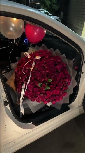 The Secret Meaning Behind Every Red Bouquet You Receive