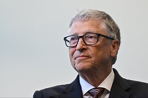 'There Is More To Life Than Work': Bill Gates Delivers Emotional Message To Graduates About Learning To Take A Break