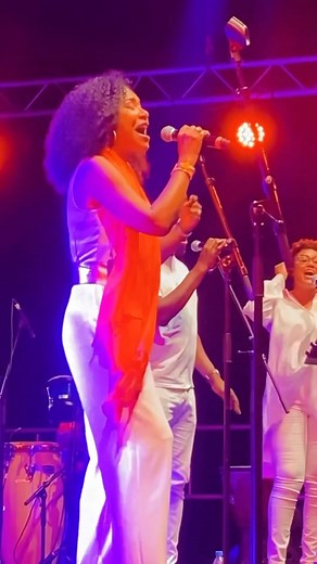 Remerciements: concert TSV FO AN FANMI Merci au département et toute son équipe 🙏🏽 Musiciens: @jonathanjurion @jpgroov @didierjuste971 @jean_yann_comsel @laurence_roger2 @y.l9711 @freemyflo Ansanm Ansanm 💎 | TANYA ST - VAL