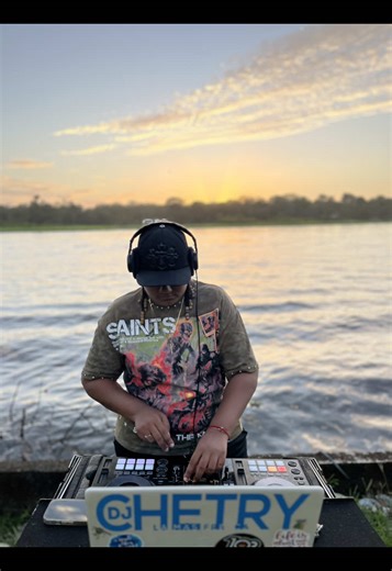 ENGLISH & SPANISH VERSION 🥵🤟🏾🥳 @rvssian @EL CABALLO🐴 @Farah @Shenseea #djchetry #panama🇵🇦 #jamaicantiktok🇯🇲viral #costarica🇨🇷