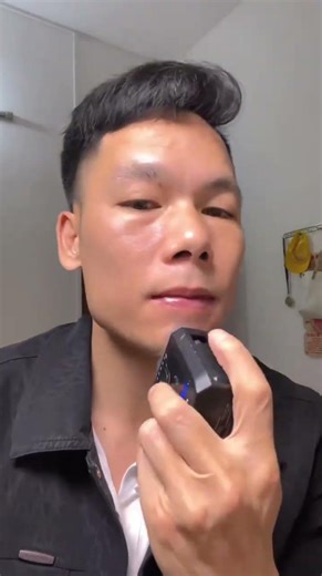 Ultimate Men's Grooming Kit: 2-in-1 Electric Razor & Nose Hair Trimmer