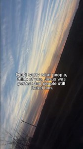 Jesus is king✝️✨🤍