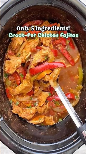 Crockpot Chicken Fajitas #slowcooker #crockpot #fajitas