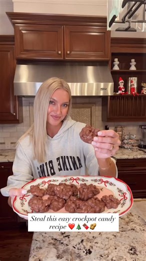 Holly Boyd on Instagram: "Steal this easy last minute crockpot candy recipe that’s a major crowd pleaser 🍫❤️🎄🥜 Ingredients: 4 cups lightly salted roasted peanuts 2 packages or 2 lb. white chocolate almond bark (candy coating) 1 12 oz. bag semi-sweet chocolate chips 1 4oz. dark chocolate bar we love Lindt Spray your crockpot with cooking spray, layer in 4 cups of peanuts then add your vanilla almond bark (I like to break the squares up), layer on the bag of semi-sweet chocolate chips and then 