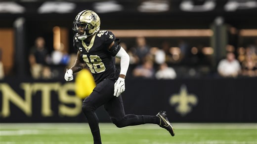 Broncos sign S J.T. Gray