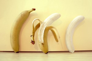 Watch this robot peel a banana without slipping up