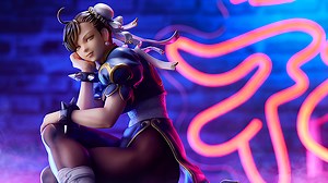 Street Fighter Figure of Chun-Li Based on Design by Akiman