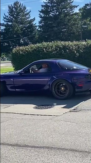 Purple RX7 Sounds Amazing @ Idle!! Rotary Powered Mazda RX7 Pulling Into Cars & Coffee!