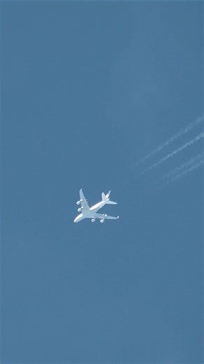 Just a Lufthansa Airbus A380 D-AIMM at 38k ft Munich- Boston passing nearby. #shorts