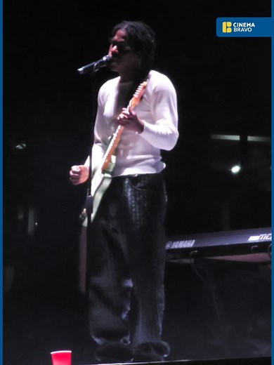 Daniel Caesar's Memorable Performance of 'Best Part'